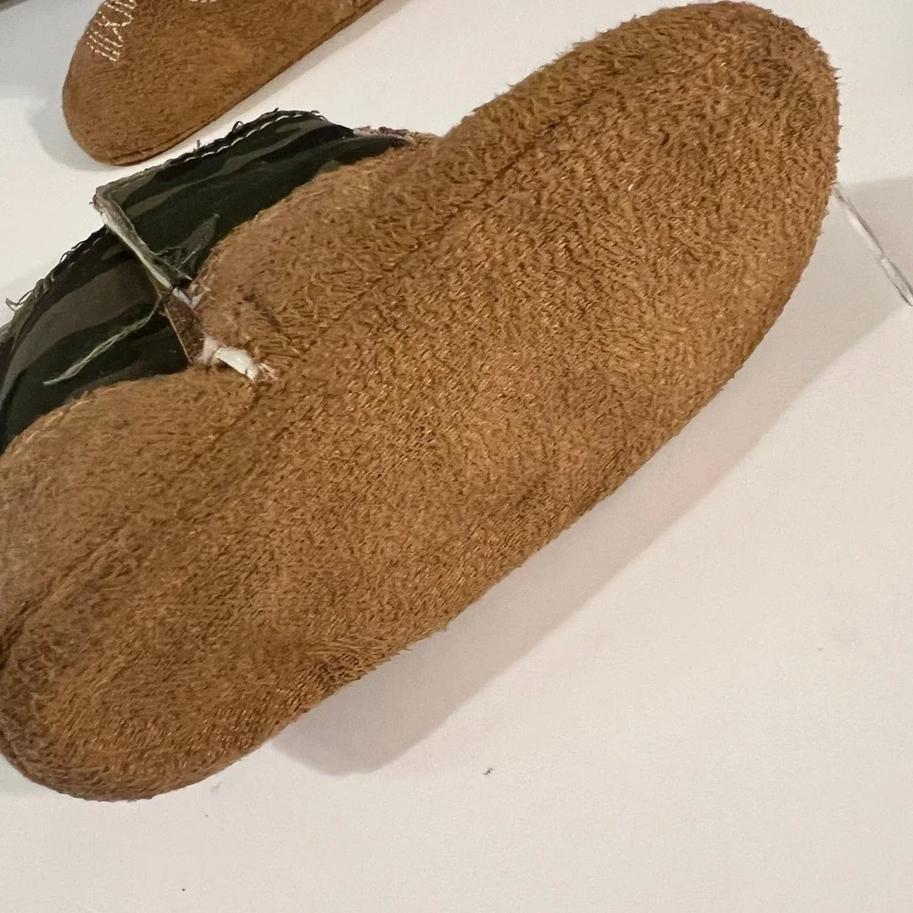 Baby boy shoes 0/3 months and 6/9 months (s-168)